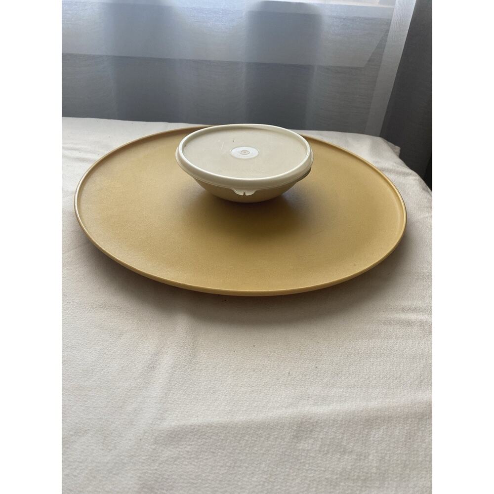 VTG Tupperware MCM Chip & Dip Tray 14" Harvest Gold Serving Platter Bowl Lid